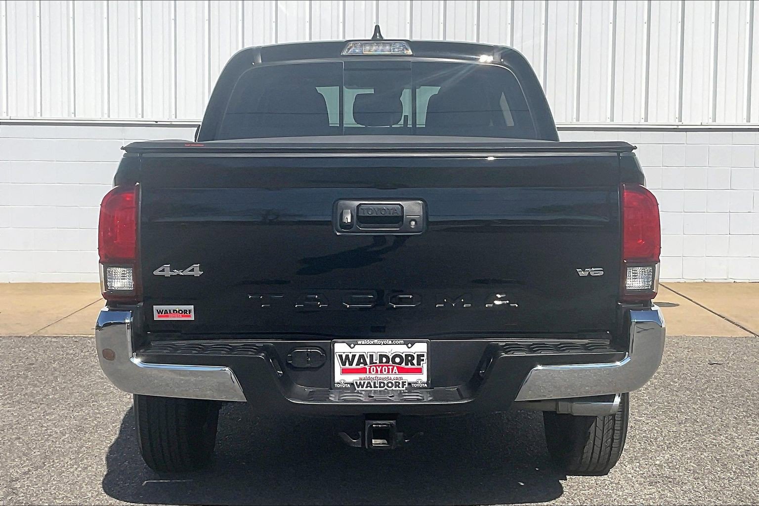 Used 2023 Toyota Tacoma SR5 image 5