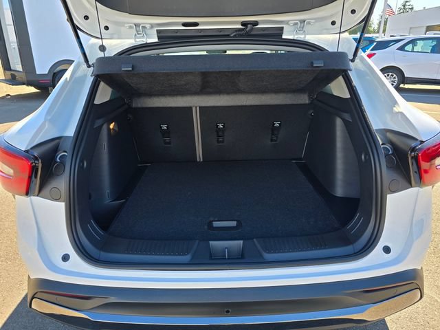 New 2026 Chevrolet Trax ACTIV w/ Sunroof Package FWD image 14