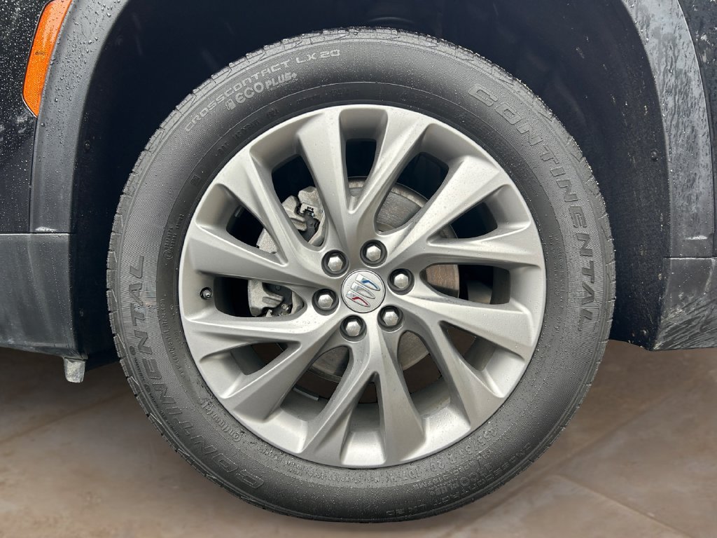 Used 2025 Buick Enclave Preferred AWD/4WD image 14