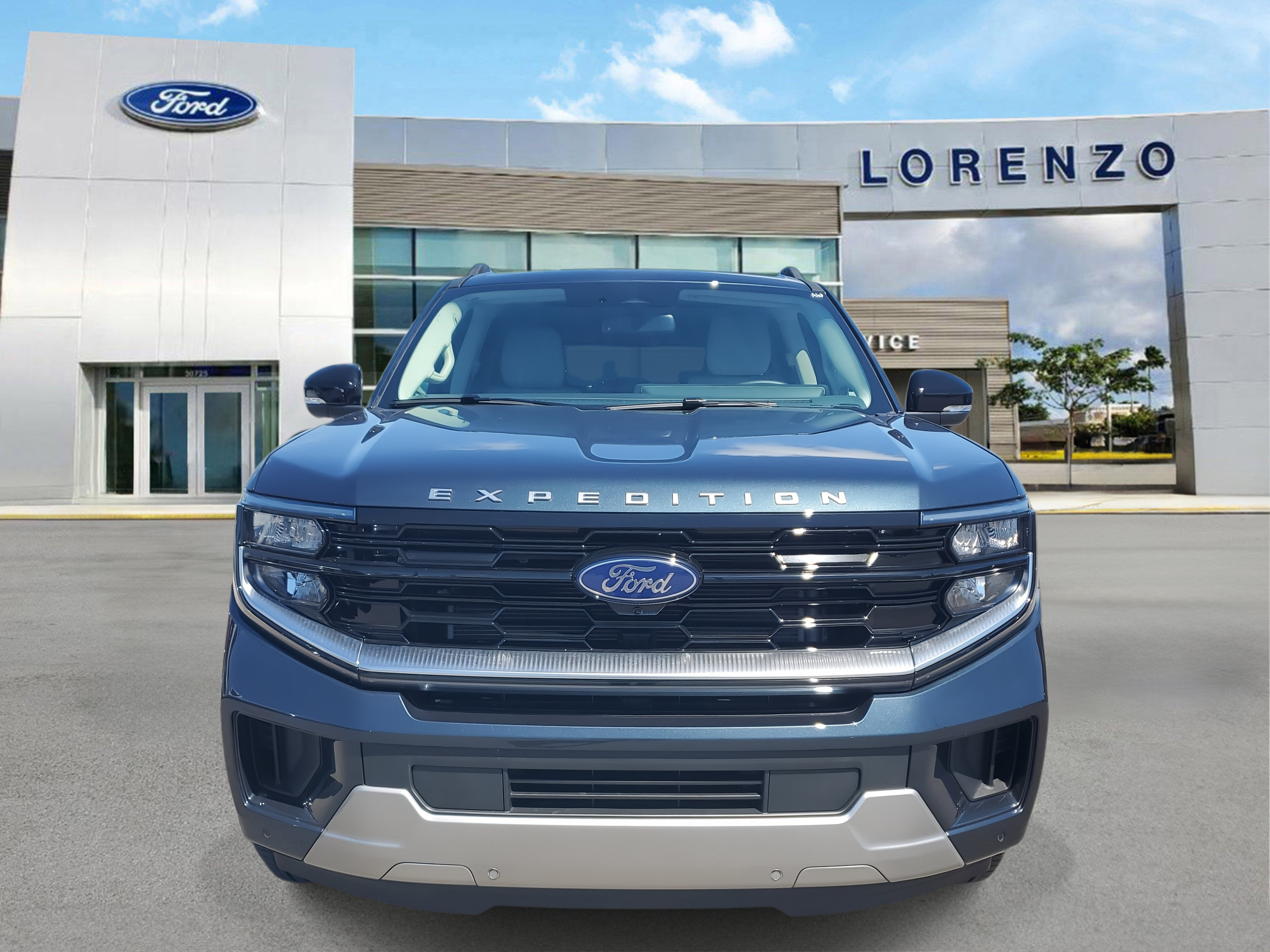 New 2026 Ford Expedition Max Platinum w/ Platinum Ultimate Package AWD/4WD image 2