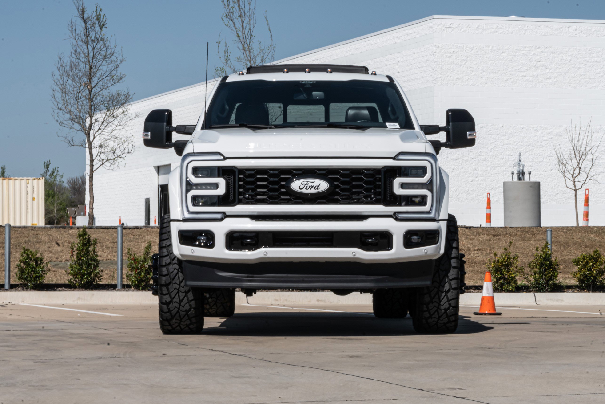 Used 2025 Ford F450 Platinum image 3