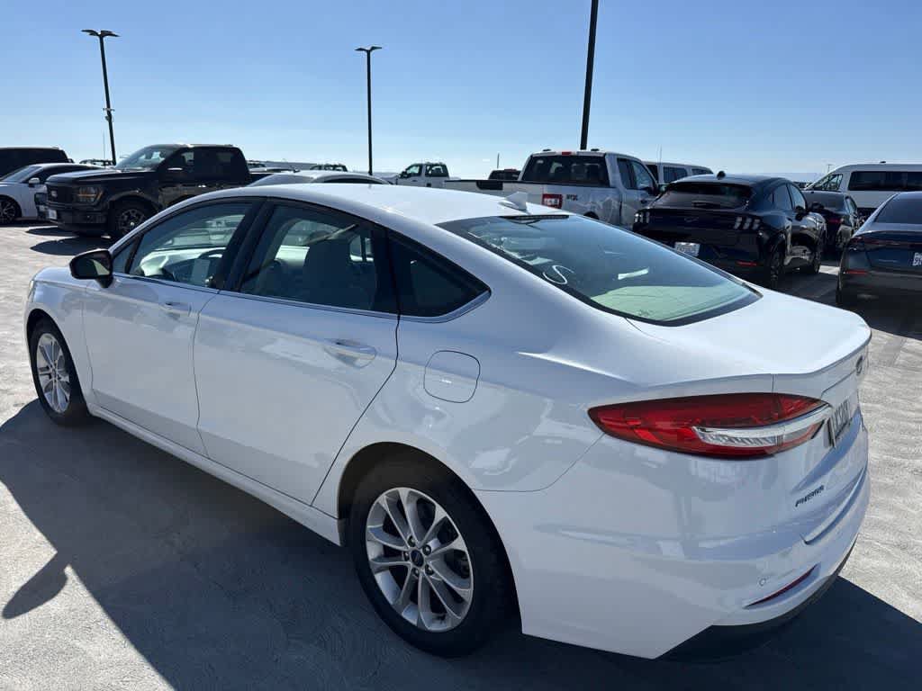 Used 2019 Ford Fusion SE FWD image 3