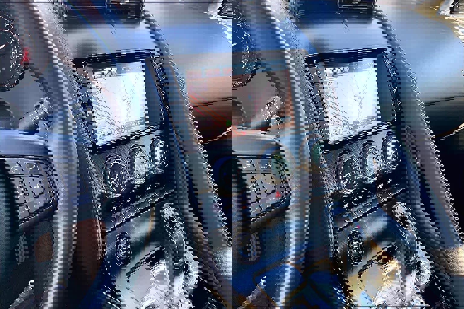 Used 2016 Jaguar F-TYPE Coupe image 6