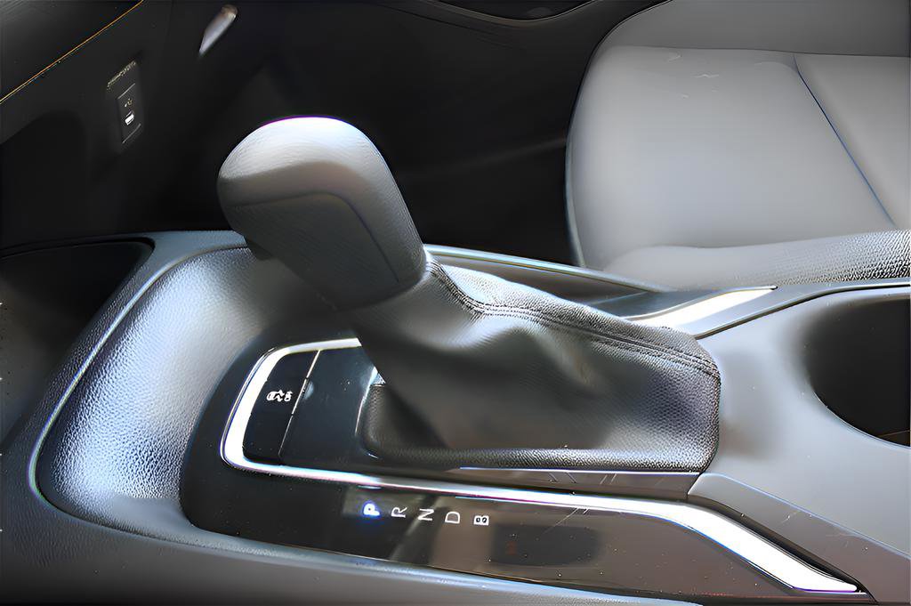 Used 2025 Toyota Corolla LE image 25