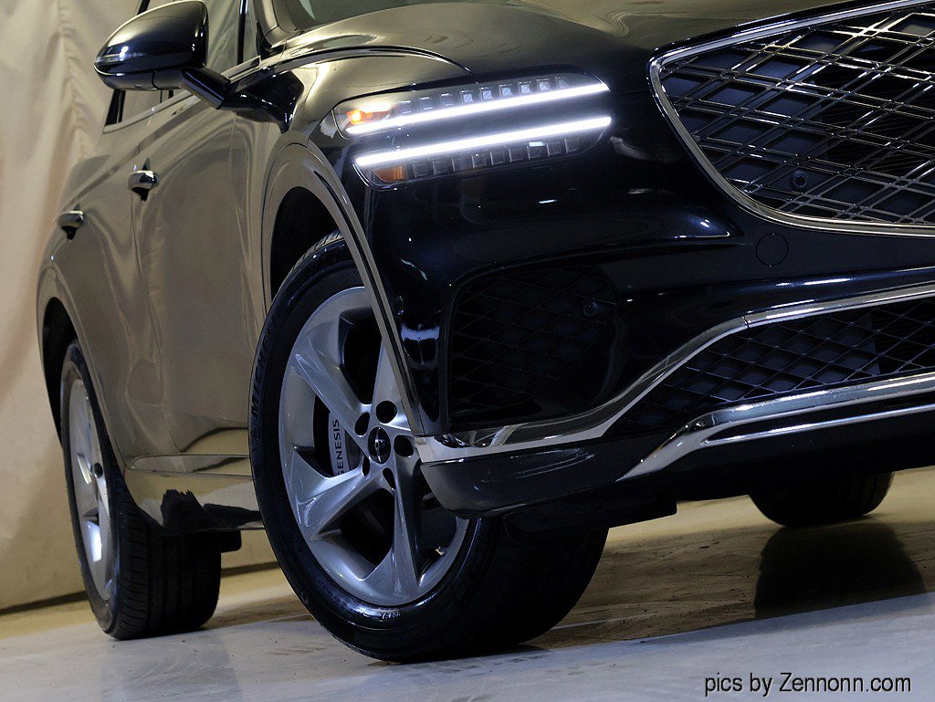 Used 2026 Genesis GV70 2.5T Advanced image 4