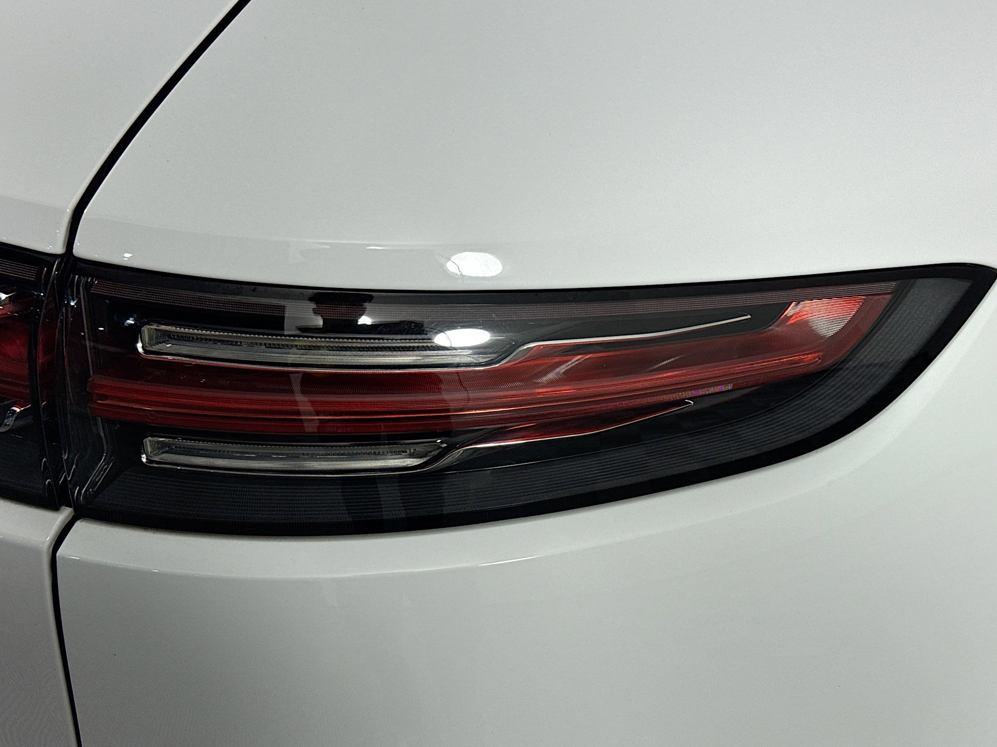 Used 2022 Porsche Cayenne image 32