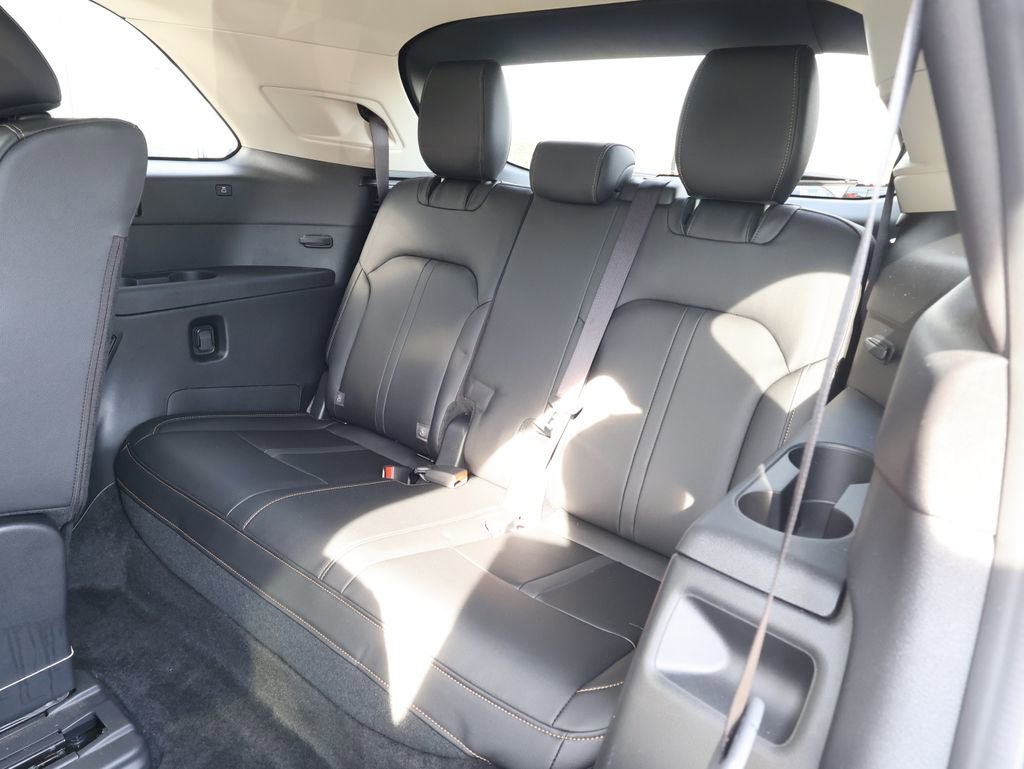 Used 2025 MAZDA CX-90 3.3 Turbo w/ Preferred Package image 27