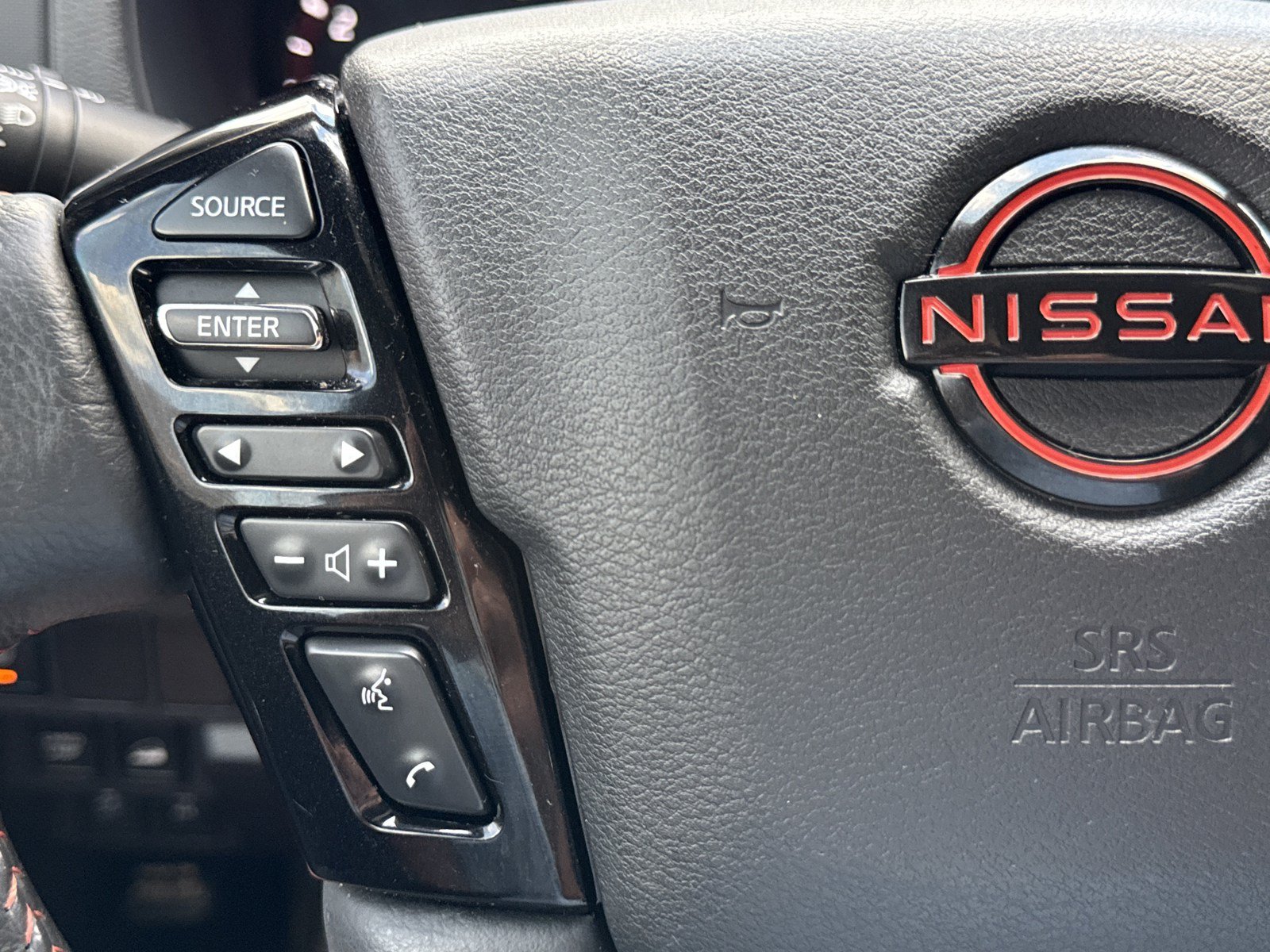 Used 2023 Nissan Frontier PRO-4X w/ Pro-4X Premium Package AWD/4WD image 21