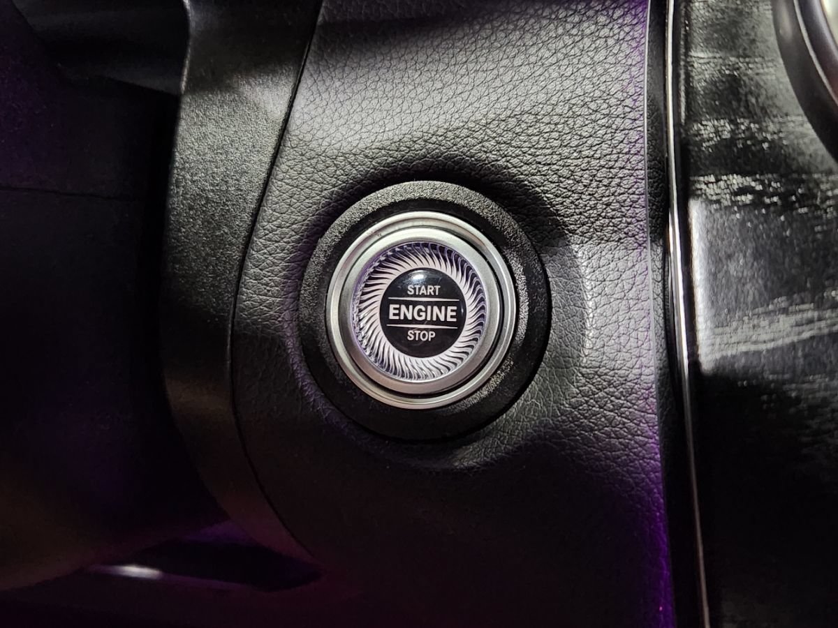 Used 2022 Mercedes-Benz GLC 300 image 40