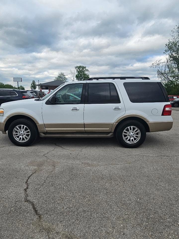 Used 2011 Ford Expedition XLT w/ 201A Rapid Spec Order Code RWD image 9