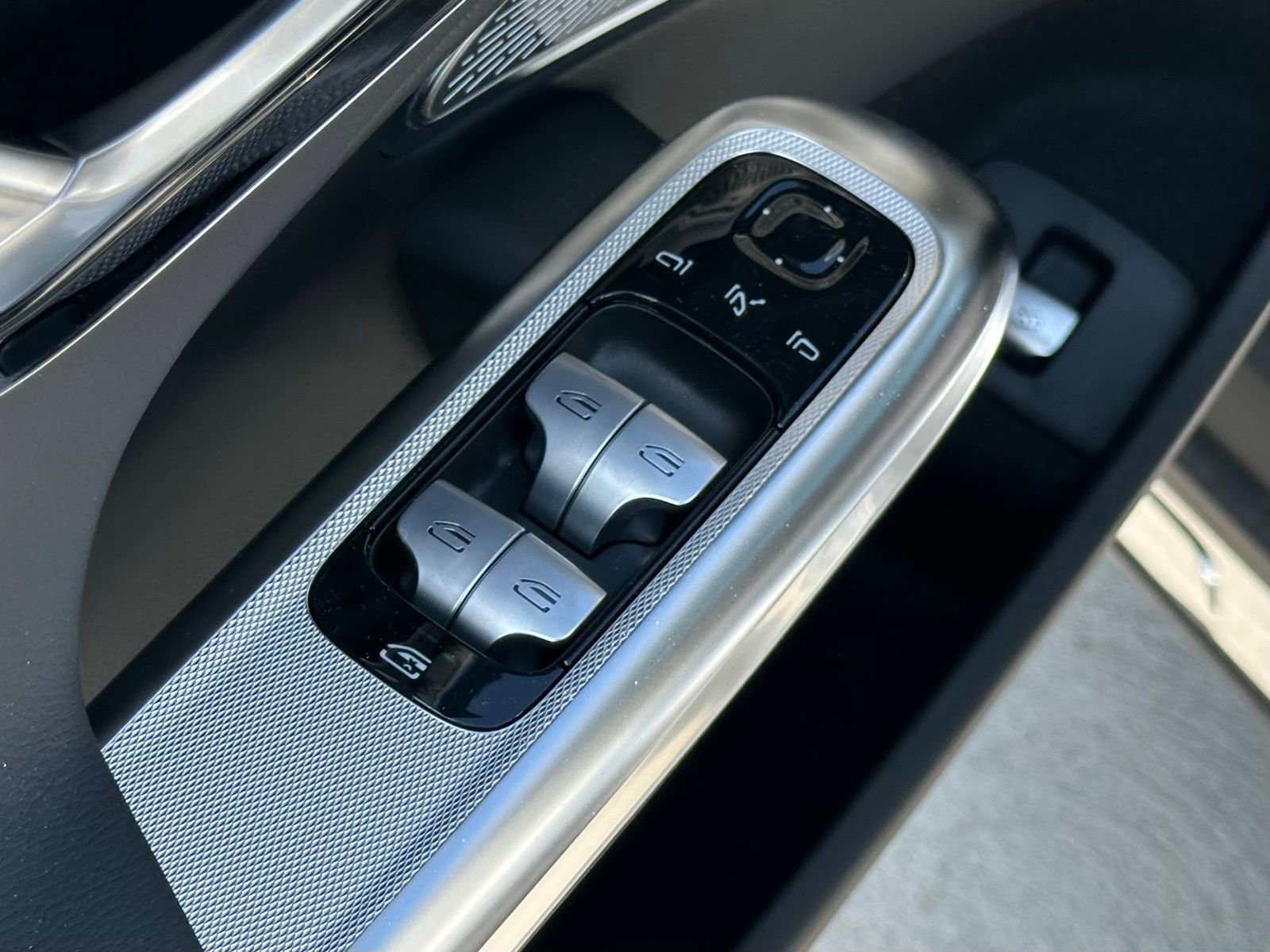 New 2025 Mercedes-Benz E 450 4MATIC All-Terrain Wagon image 14