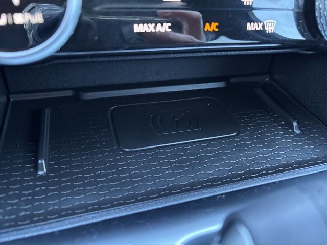 Used 2026 Jaguar F-PACE R-Dynamic S image 19