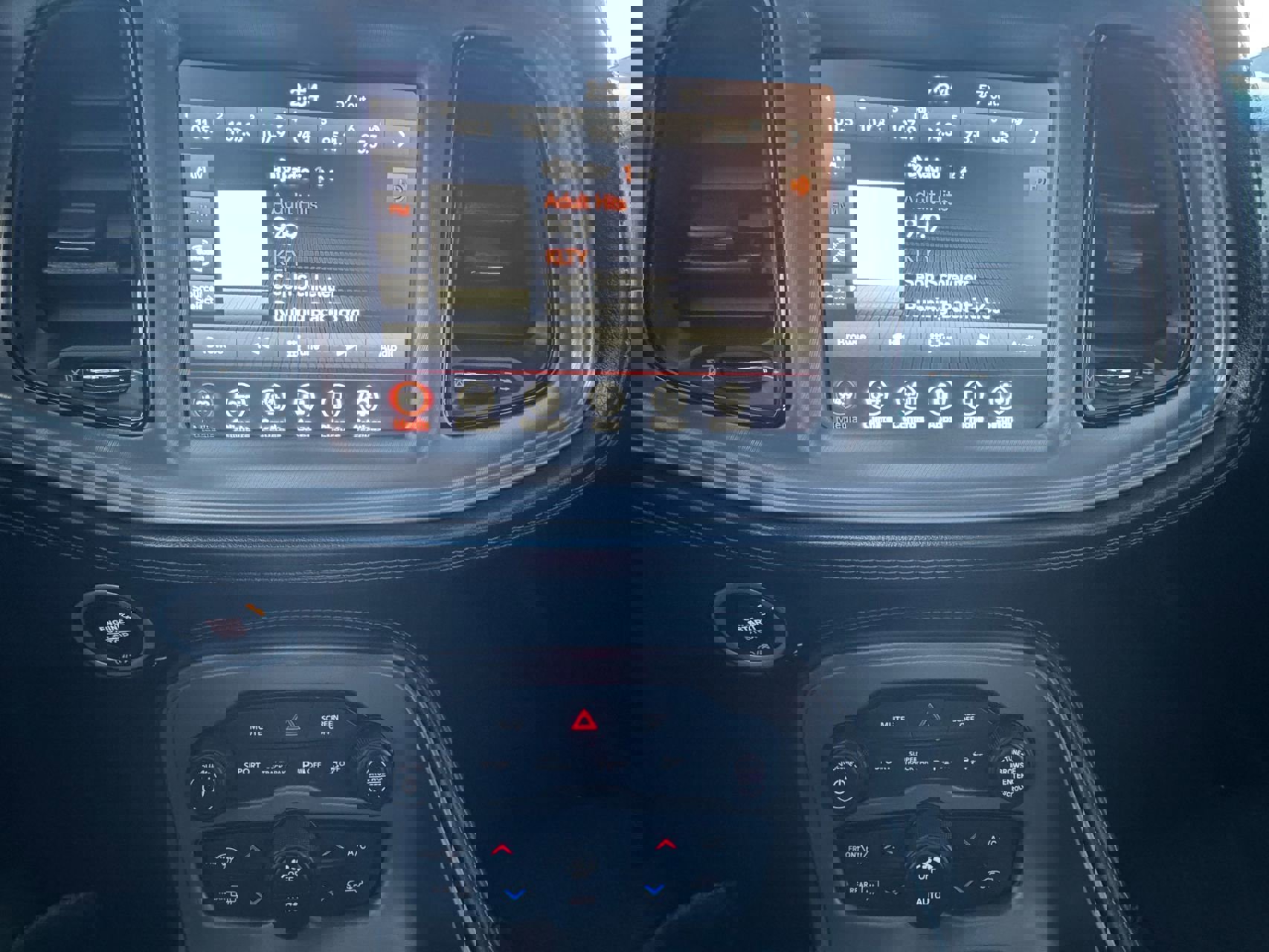 Used 2023 Dodge Challenger R/T w/ Plus Package image 18