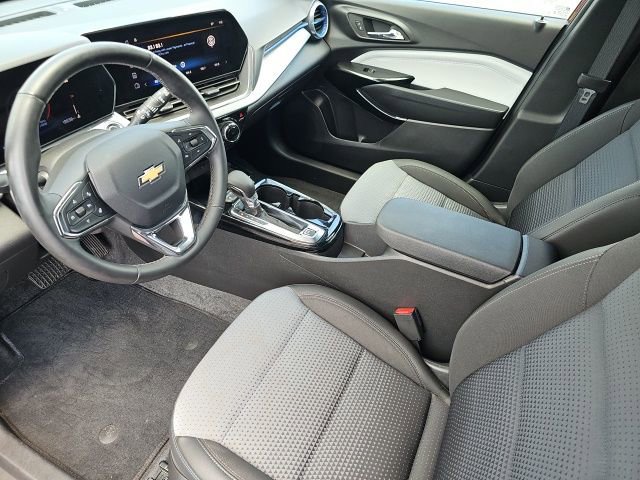 Used 2024 Chevrolet Trax LT w/ LT Convenience Package image 22