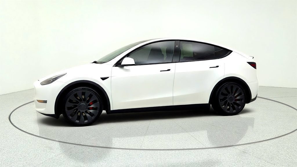 Used 2024 Tesla Model Y Performance AWD/4WD image 8