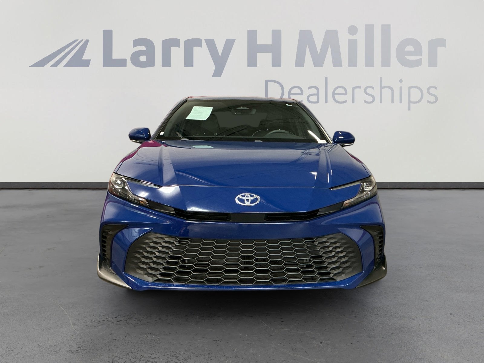 Certified 2025 Toyota Camry SE w/ Multimedia Upgrade Package FWD image 8