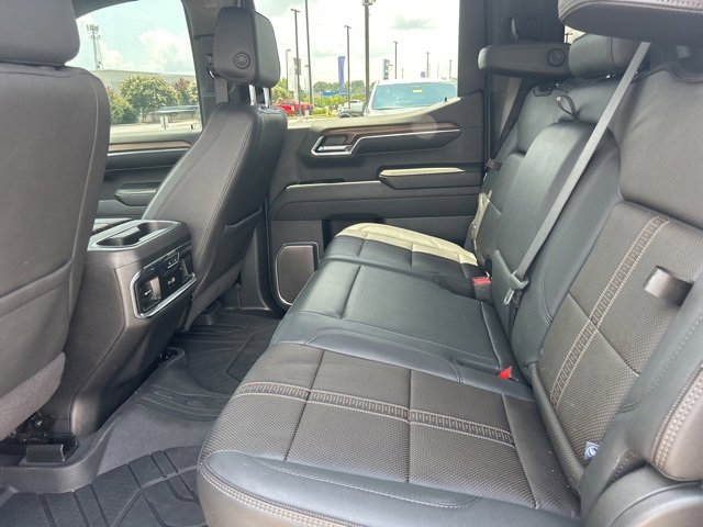 Used 2024 Chevrolet Silverado 1500 High Country w/ High Country Premium Package image 28