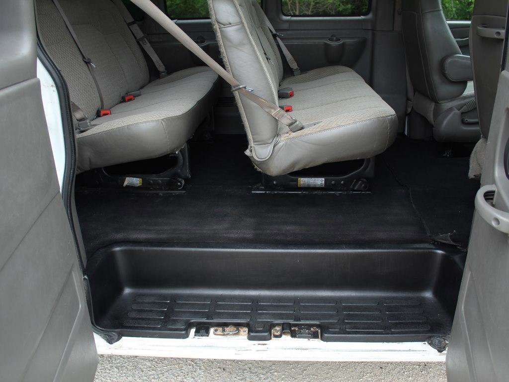 Used 2019 Chevrolet Express 3500 LT w/ LT Preferred Equipment Group image 18