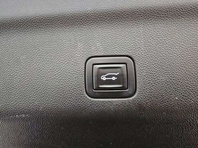 Used 2021 Cadillac Escalade Sport w/ Driver Assist Tech Package image 38