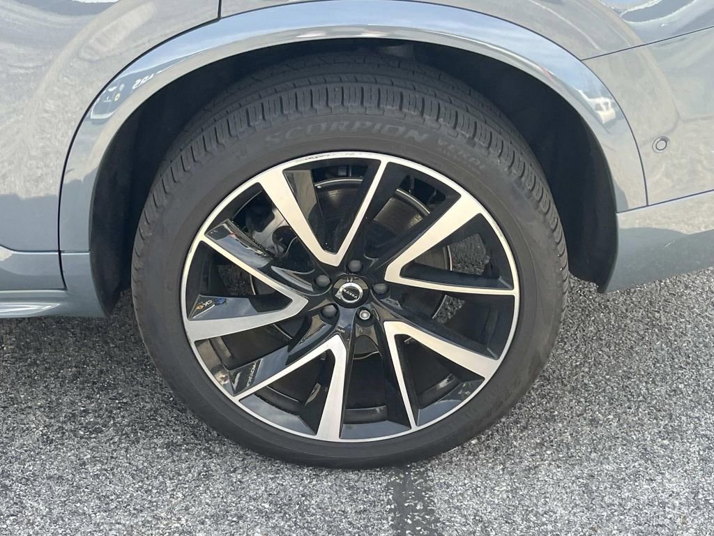 Used 2023 Volvo XC90 B6 Plus w/ Protection Package Premier AWD/4WD image 11