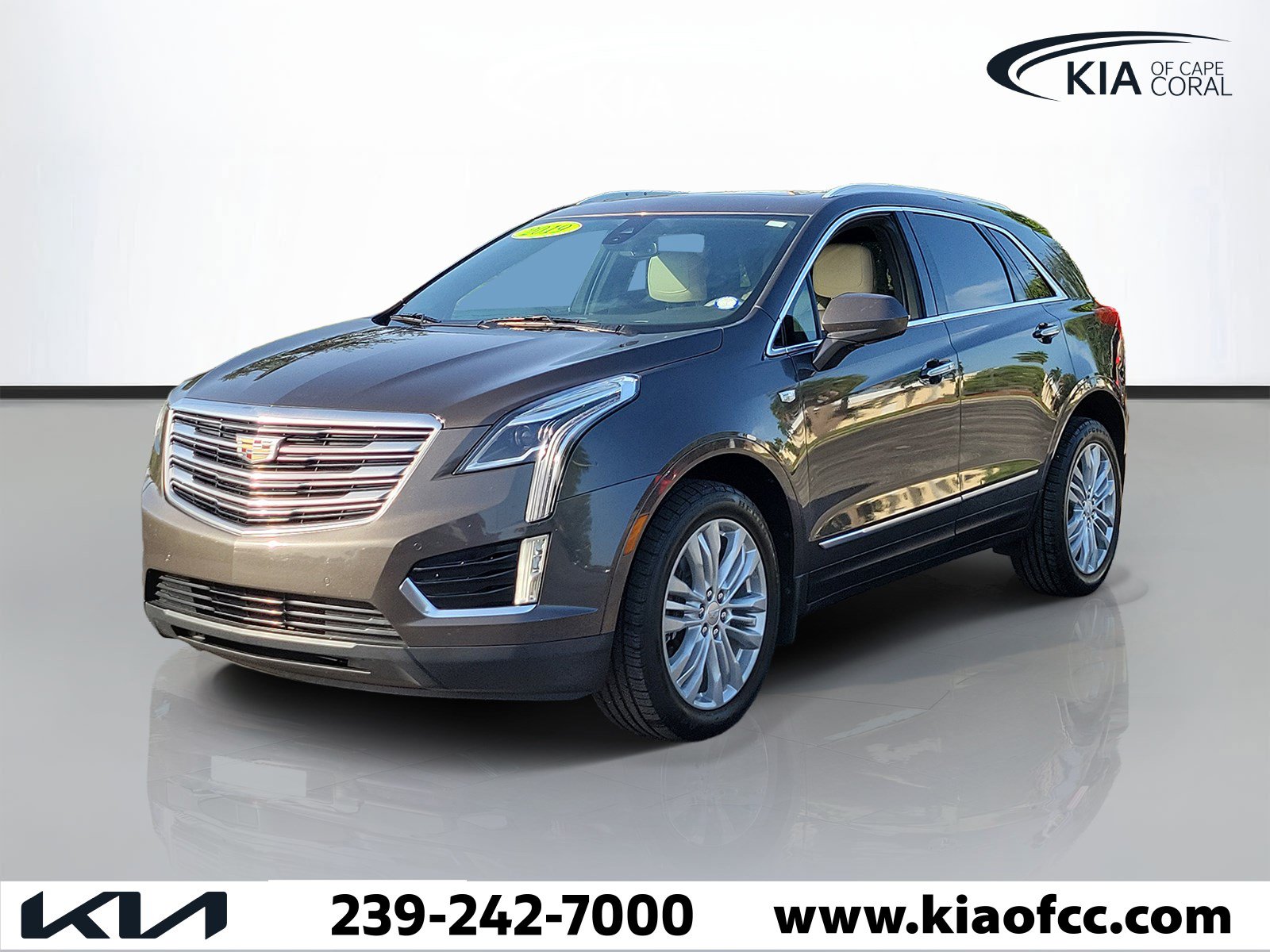 Used 2019 Cadillac XT5 Premium Luxury FWD image 3