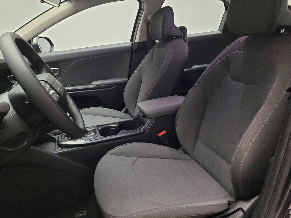 Used 2025 Kia K4 FWD image 17