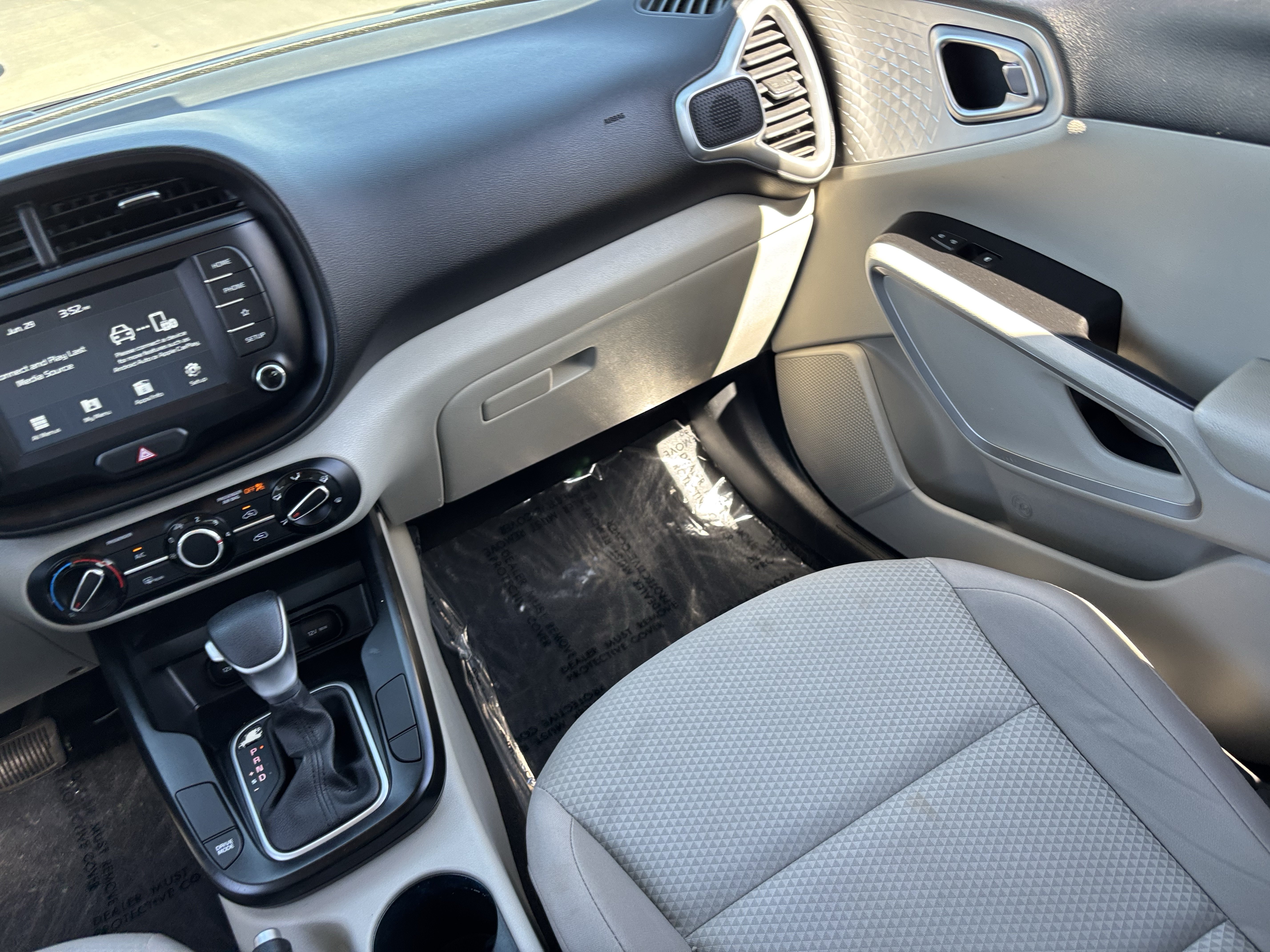 Certified 2021 Kia Soul LX FWD image 14