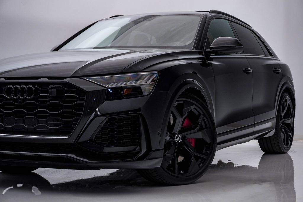 Used 2021 Audi RS Q8 w/ Carbon Optic Package image 2