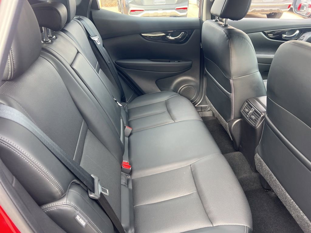 Certified 2022 Nissan Rogue Sport SL image 14