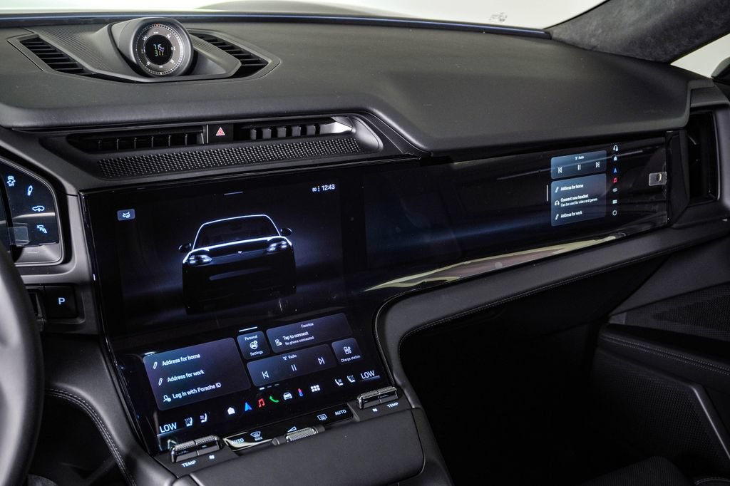 New 2026 Porsche Cayenne Turbo AWD/4WD image 25