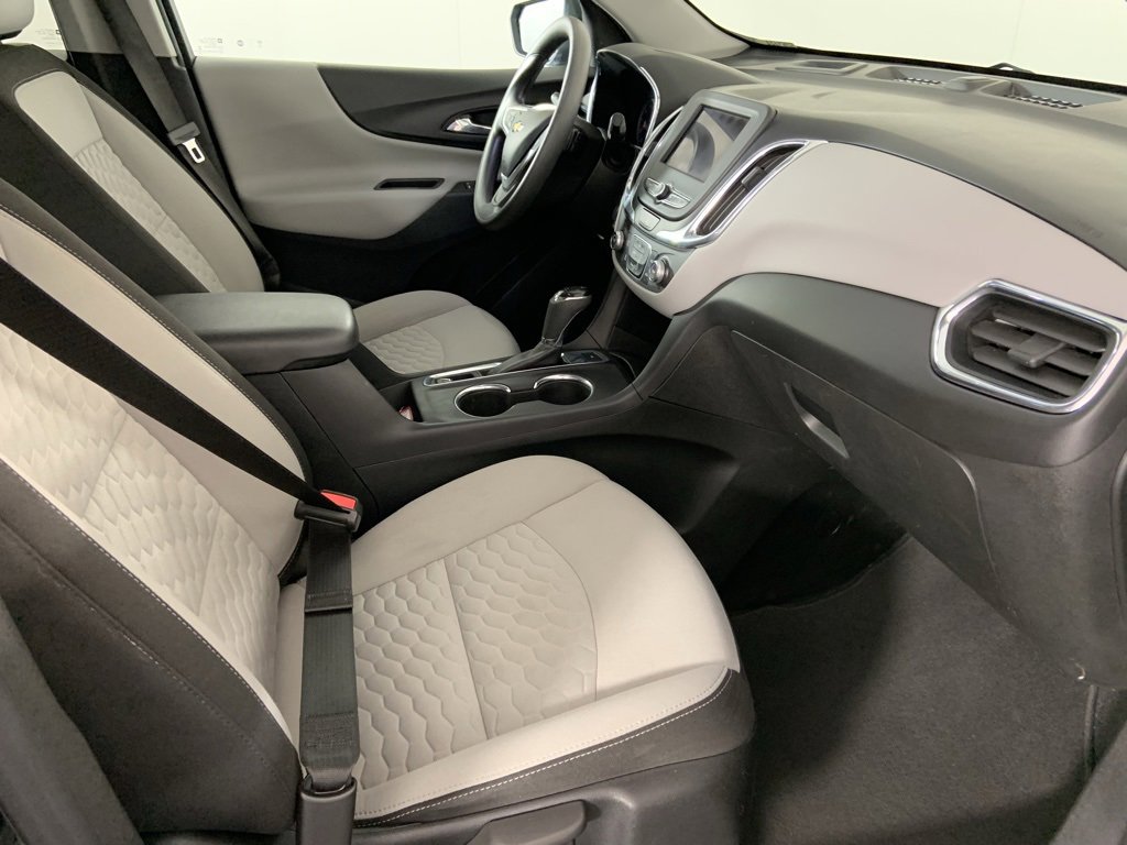 Used 2020 Chevrolet Equinox LS w/ LS Convenience Package image 16