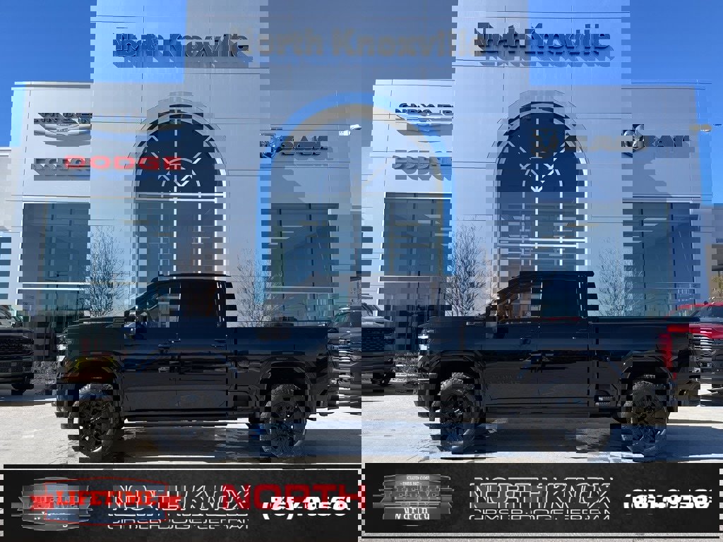 Used 2025 GMC Sierra 2500 Denali Ultimate image 2