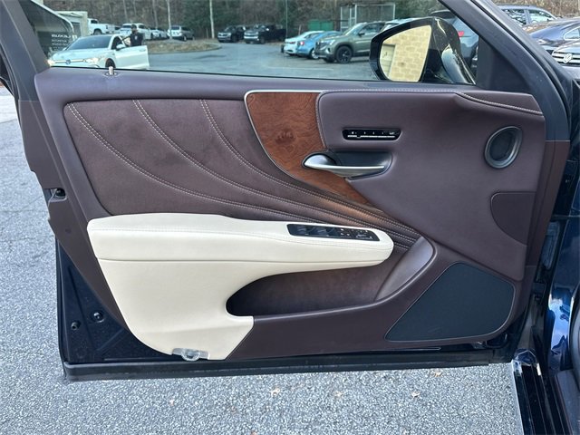 Used 2019 Lexus LS 500 image 10