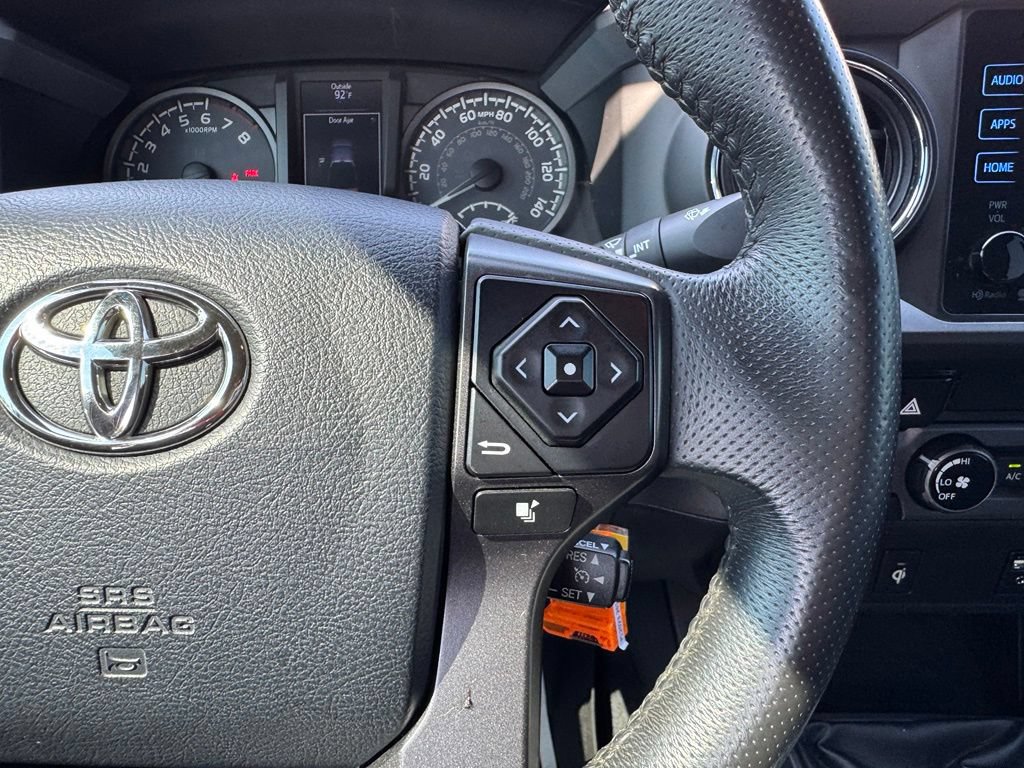 Used 2017 Toyota Tacoma TRD Off-Road AWD/4WD image 19