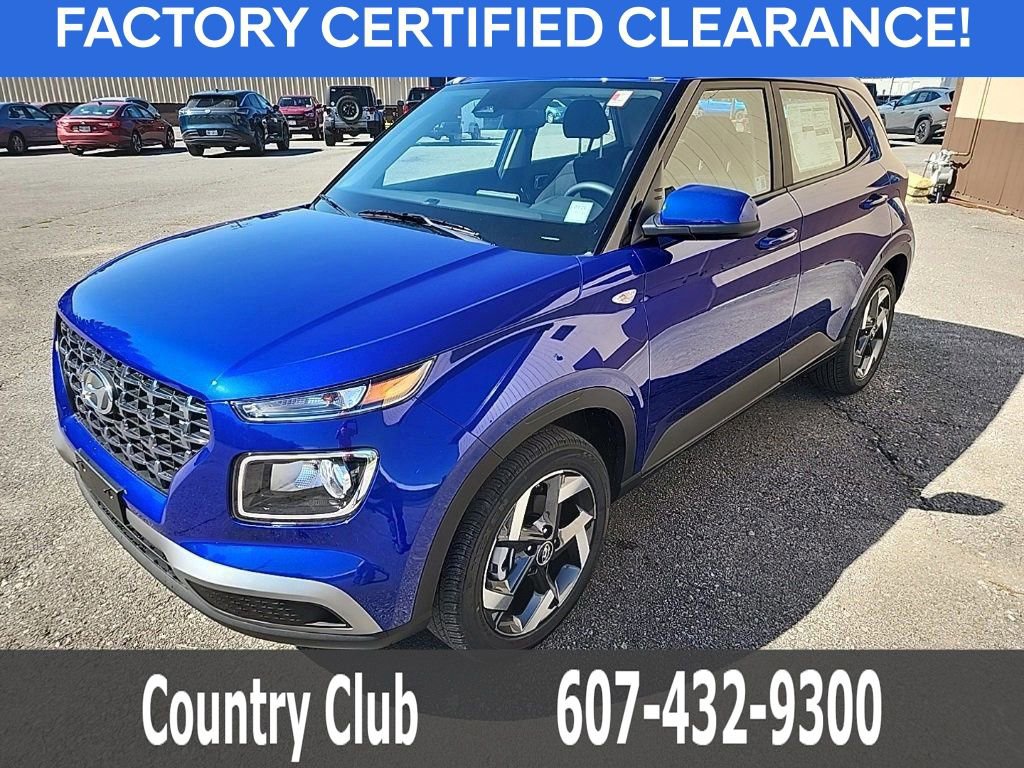 Used 2025 Hyundai Venue SEL image 4