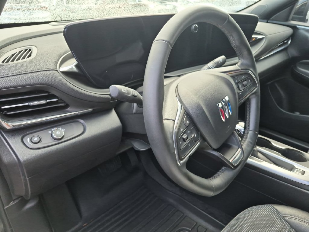 Used 2025 Buick Envista Preferred w/ Convenience I Package FWD image 14