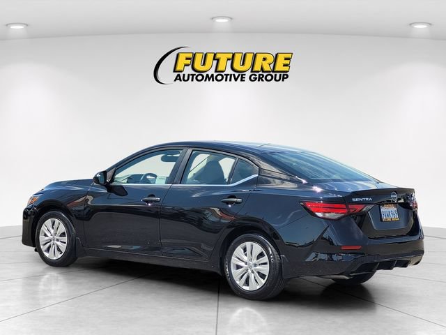 Certified 2025 Nissan Sentra S w/ Lighting Package FWD image 7
