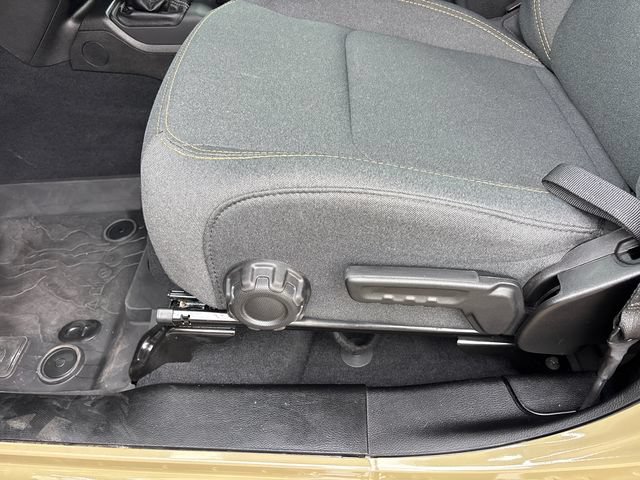 Used 2025 Jeep Wrangler Unlimited Sport AWD/4WD image 7
