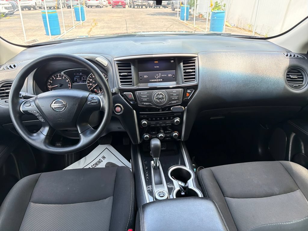 Used 2020 Nissan Pathfinder S AWD/4WD image 15