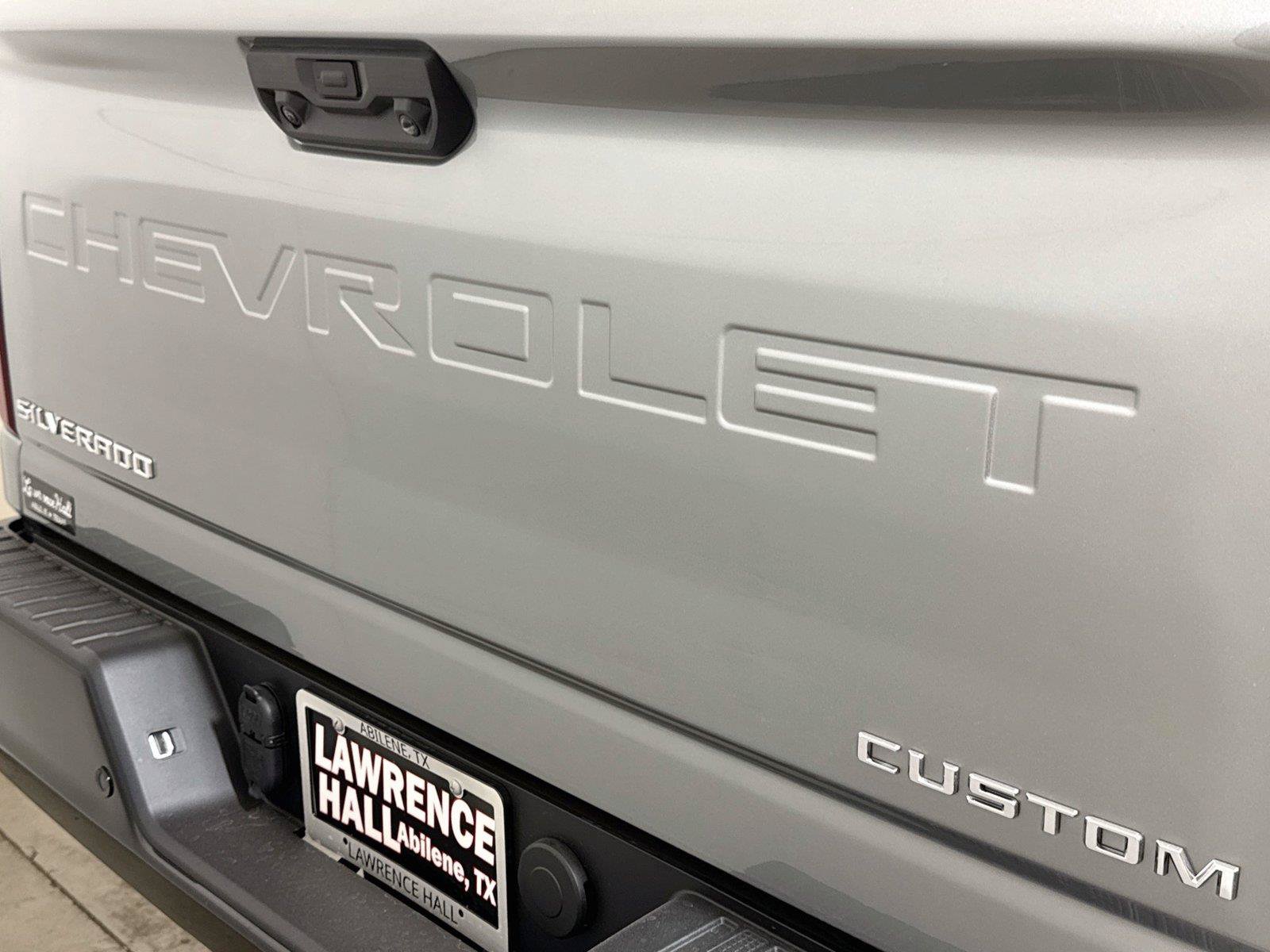 New 2026 Chevrolet Silverado 2500 Custom w/ Custom Value Package AWD/4WD image 18