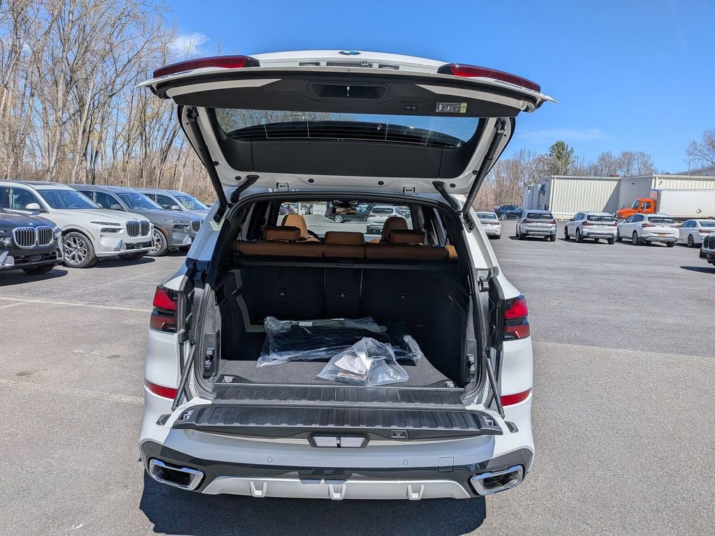 New 2026 BMW X5 xDrive40i w/ M Sport Package image 20