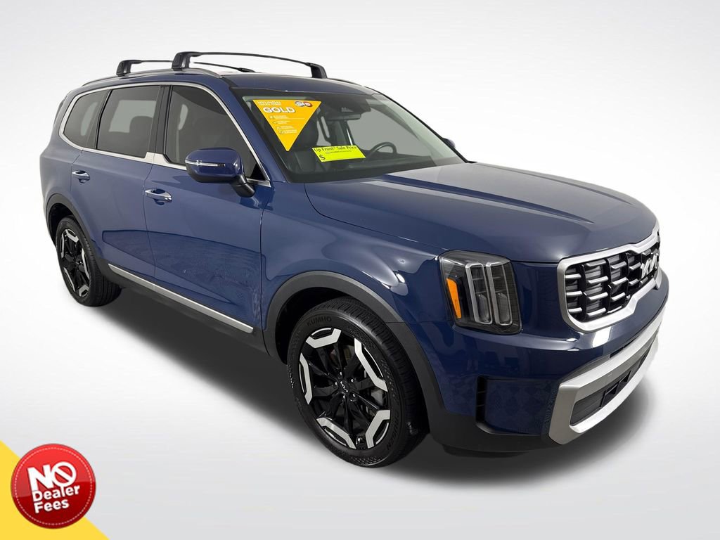 Used 2024 Kia Telluride S FWD image 1