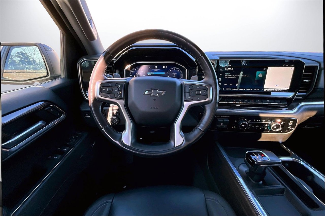 Used 2022 Chevrolet Silverado 1500 RST w/ Redline Edition image 11