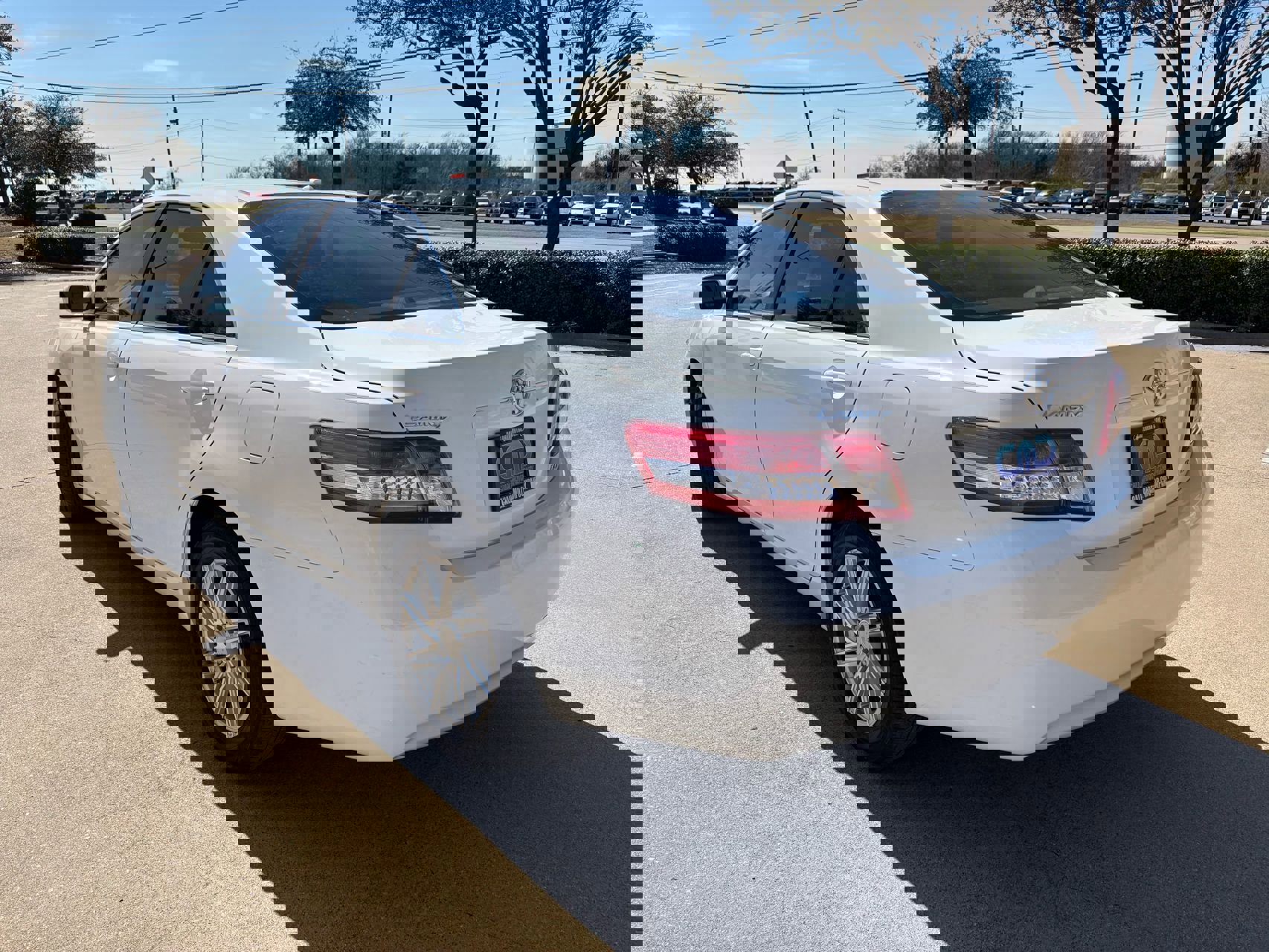 Used 2010 Toyota Camry LE image 8