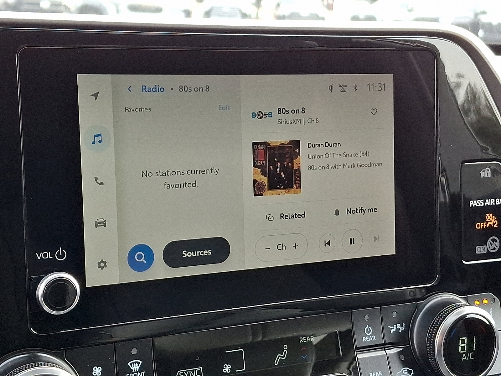 Certified 2025 Toyota Highlander XLE image 18