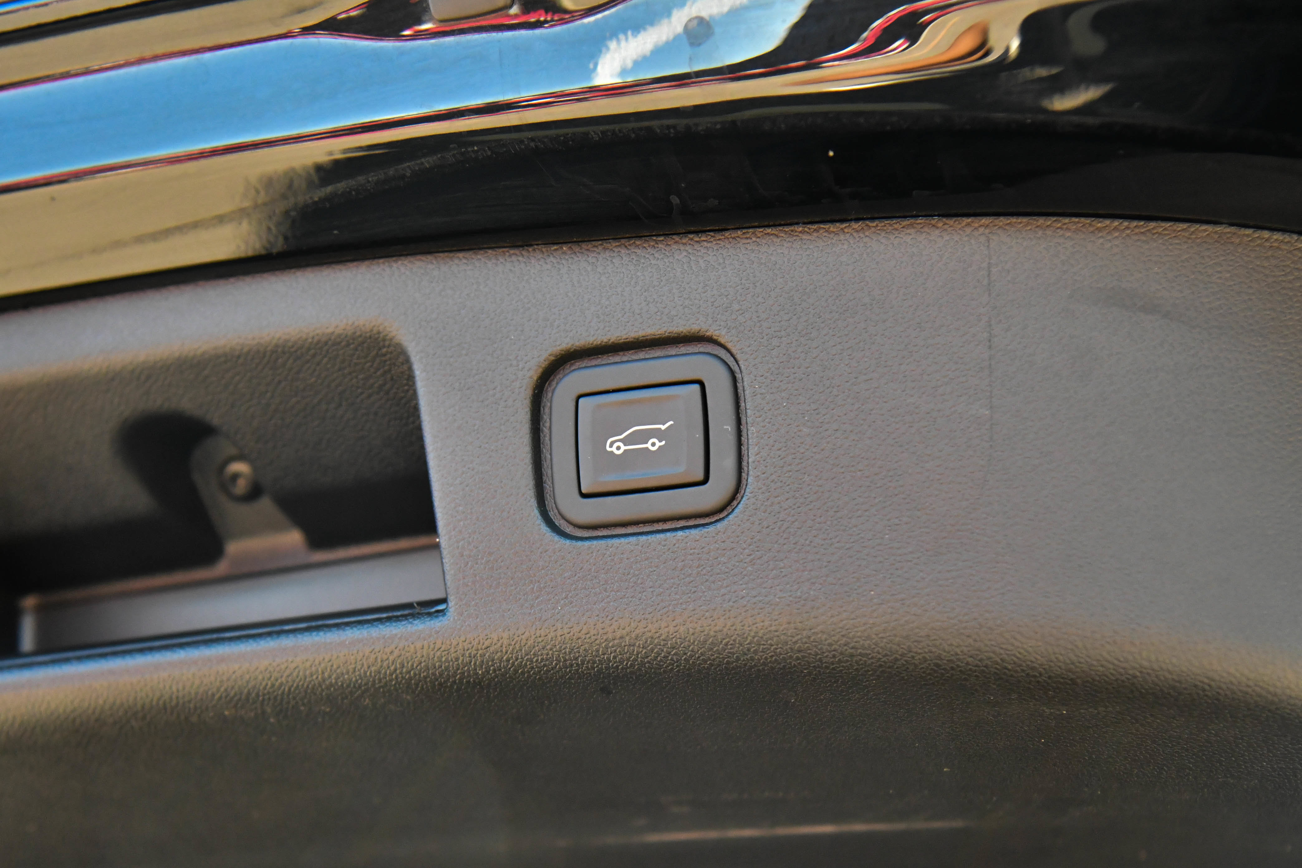 Used 2024 Chevrolet Blazer EV LT AWD/4WD image 50