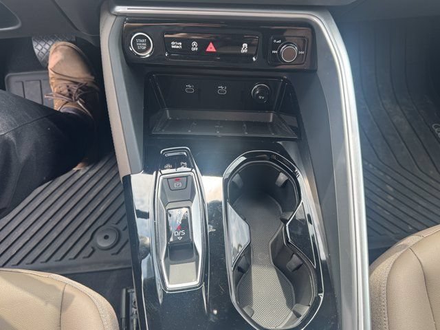 Used 2025 Audi Q5 Premium w/ Convenience Package AWD/4WD image 20