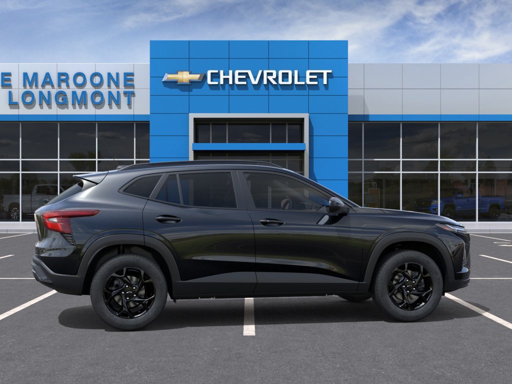 New 2026 Chevrolet Trax LT w/ Sunroof Package FWD image 5