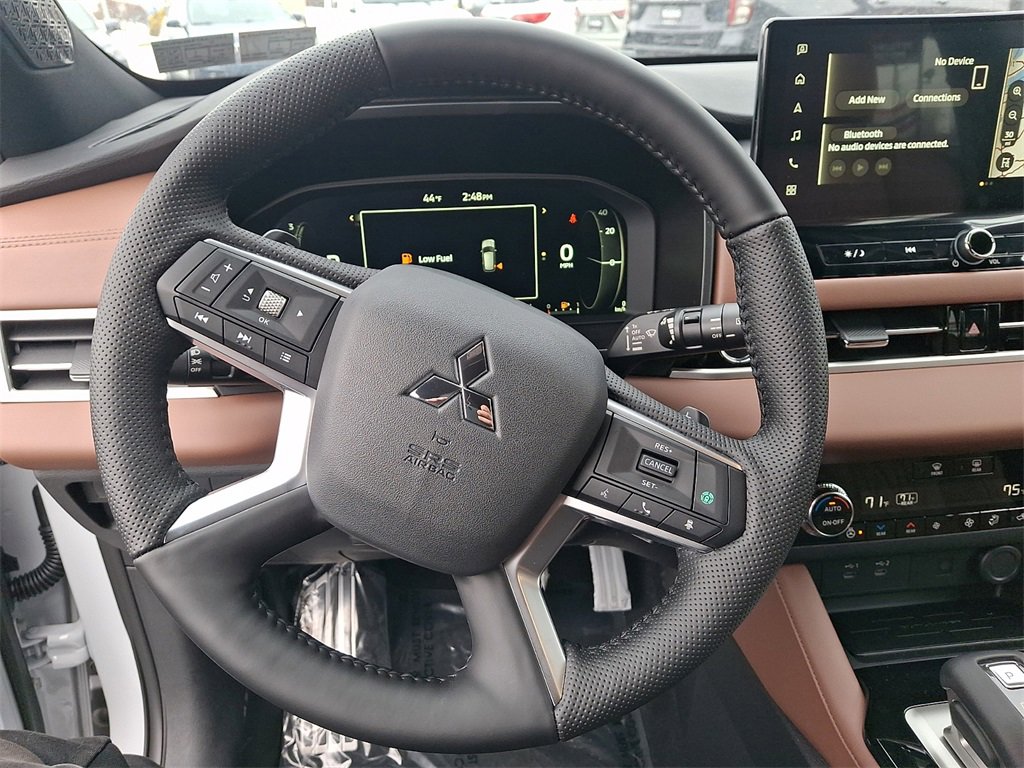 New 2026 Mitsubishi Outlander SEL image 11