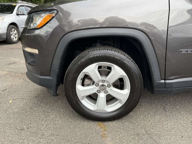 Used 2020 Jeep Compass Latitude w/ Popular Equipment Group AWD/4WD image 9